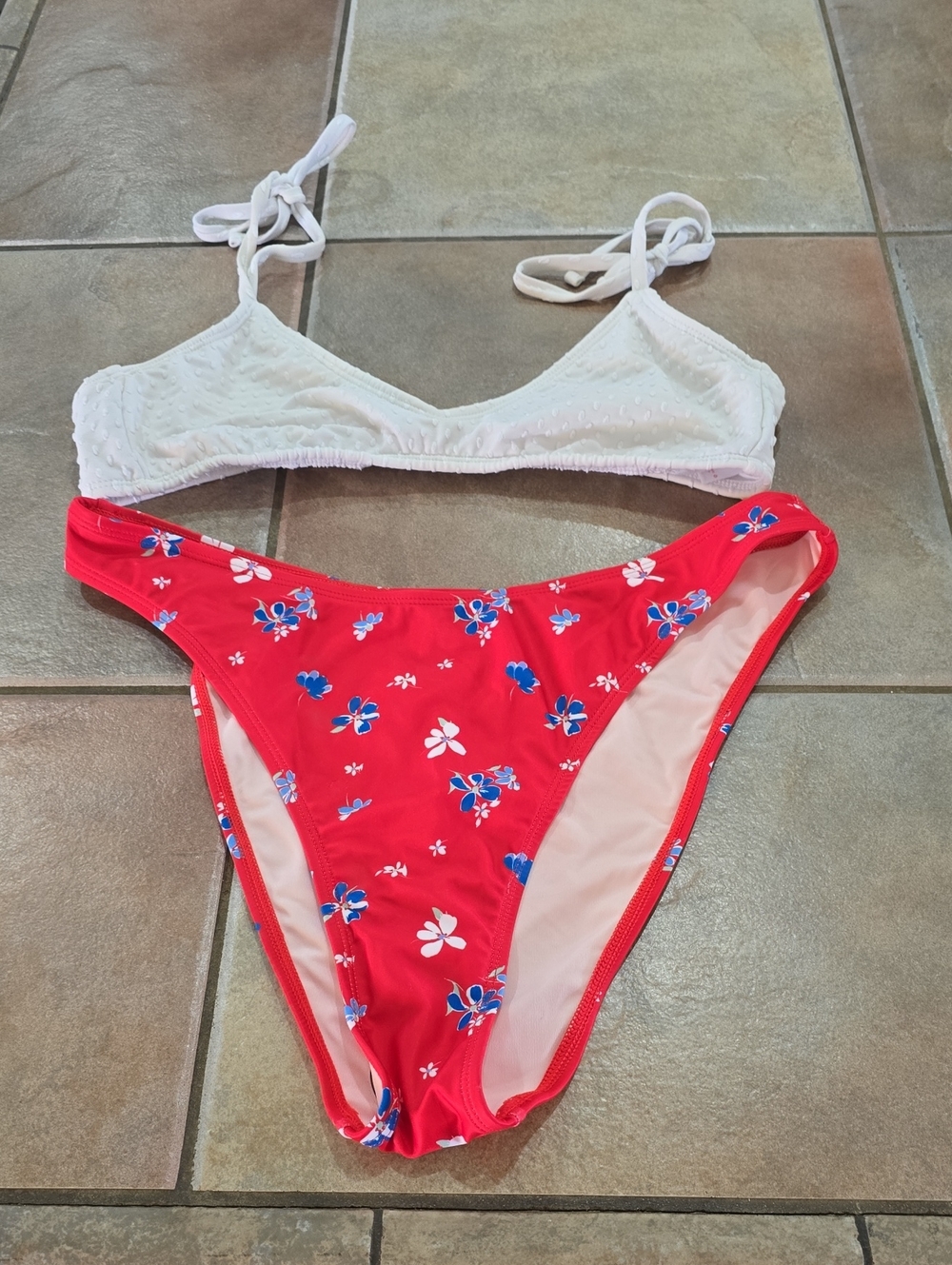 Two-Piece Bikini Set - White Top & Red Floral Bottom Sz Lg Nwt
